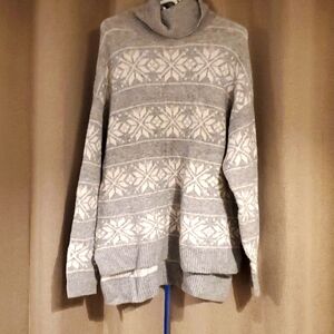 Womens soft grey snowflake sweater  sz XL